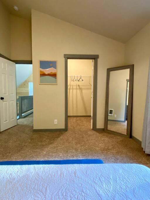 New Modern Cabin! 5Mi To Mt Rainier National Park! Hot Tub & Wifi Ashford Esterno foto